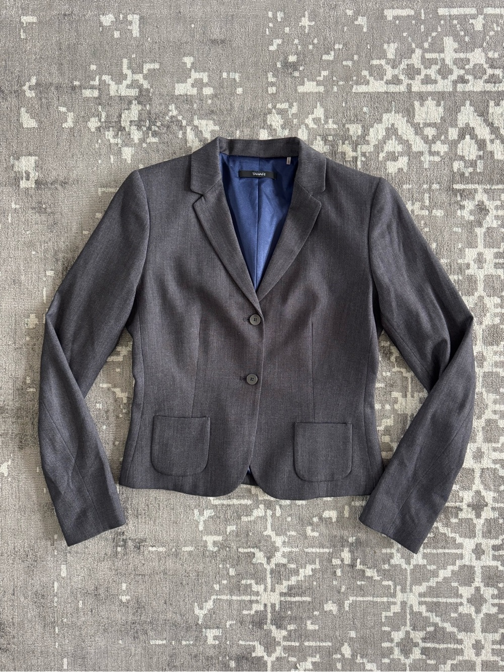 EUC 4 Tahari Women’s Blazer Suit Jacket Grey Cropped Waist Lined